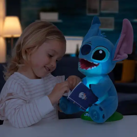 Stitch Storyteller di Lilo & Stitch, Peluche Canta Canzoni e Racconta Storie in Italiano, Spagnolo e Francese, Luce Notturna