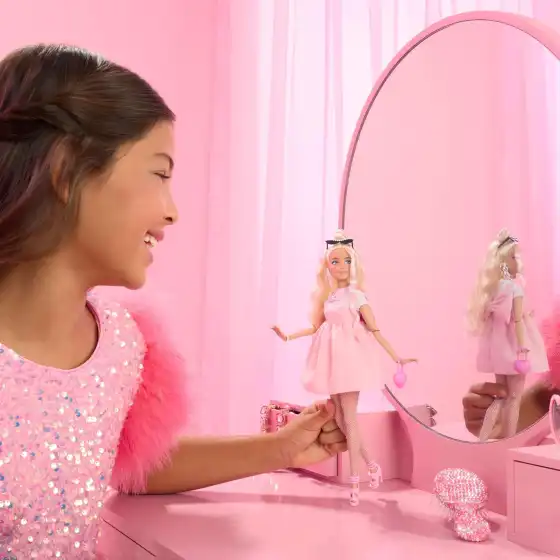 Barbie - Bambola Deluxe Style n.3, HYV27
